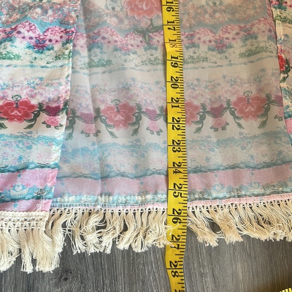 Kimono,floral cardigan,multi colored cover,mid sleeves, open with fringe, Large - Picture 6 of 7